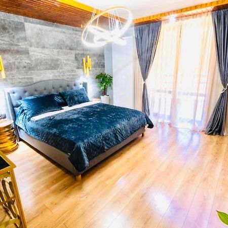 פויאנה ברשוב Maya Luxury Residence מראה חיצוני תמונה