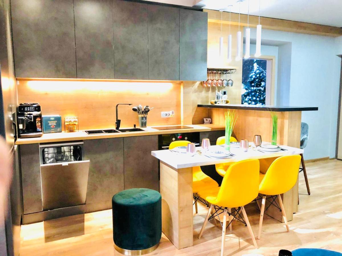 פויאנה ברשוב Maya Luxury Residence מראה חיצוני תמונה