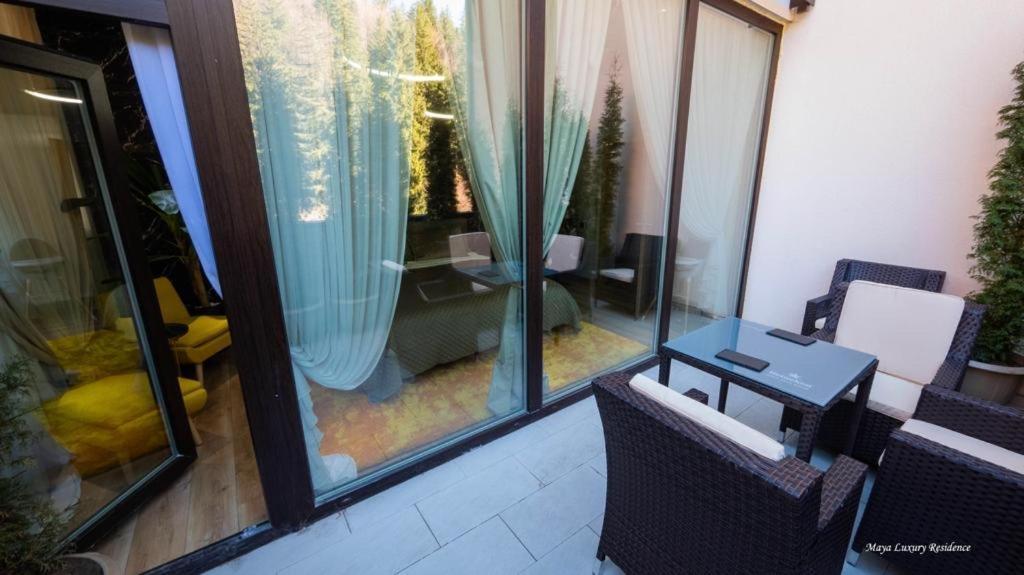 פויאנה ברשוב Maya Luxury Residence מראה חיצוני תמונה