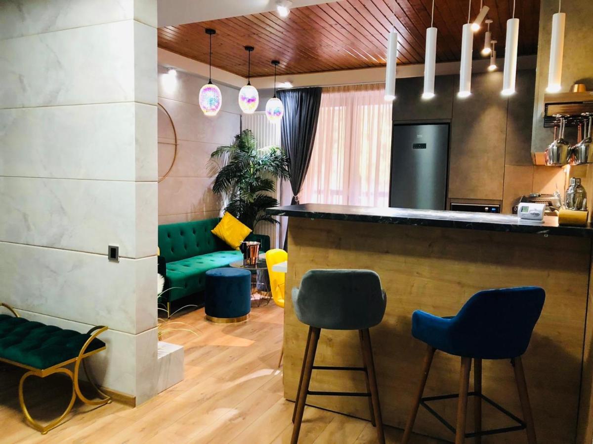 פויאנה ברשוב Maya Luxury Residence מראה חיצוני תמונה